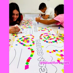 TAPETE COLAGEM COLETIVA